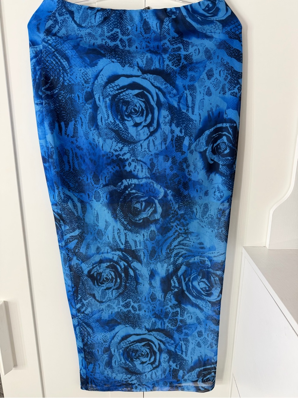 SHEIN Blue Floral Maxi Skirt - High-Waist Tubular Silhouette - Picture 4 of 5
